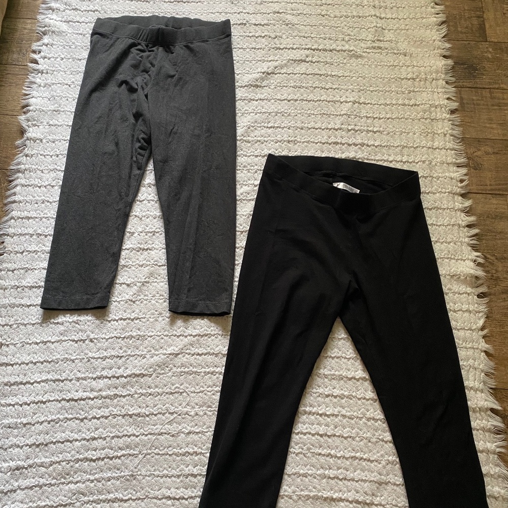 2 Pair Old Navy Leggings Dark Grey and Black